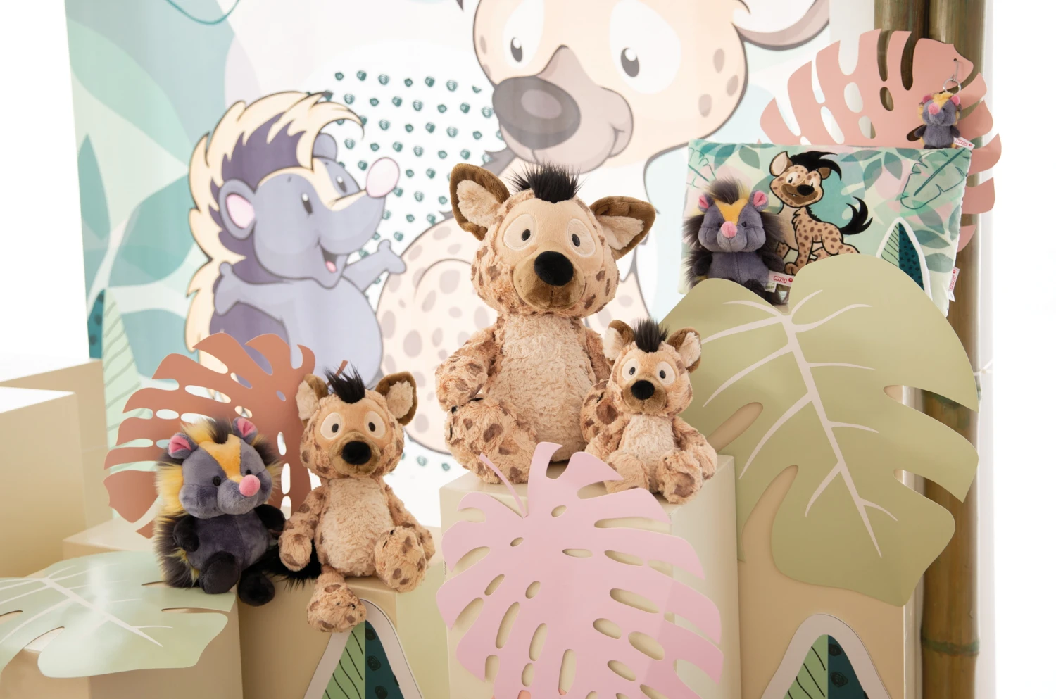 Nici 48869 Tasse Hyäne Helgi & Tenrek Terek 310ml Porzellan 10x8cm Wild Friends 4 Nici 48869 Tasse Hyäne Helgi & Tenrek Terek 310ml Porzellan 10x8cm Wild Friends – Bild 4